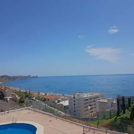 Apto. Con Piscina Junto Al Mar Apartment *